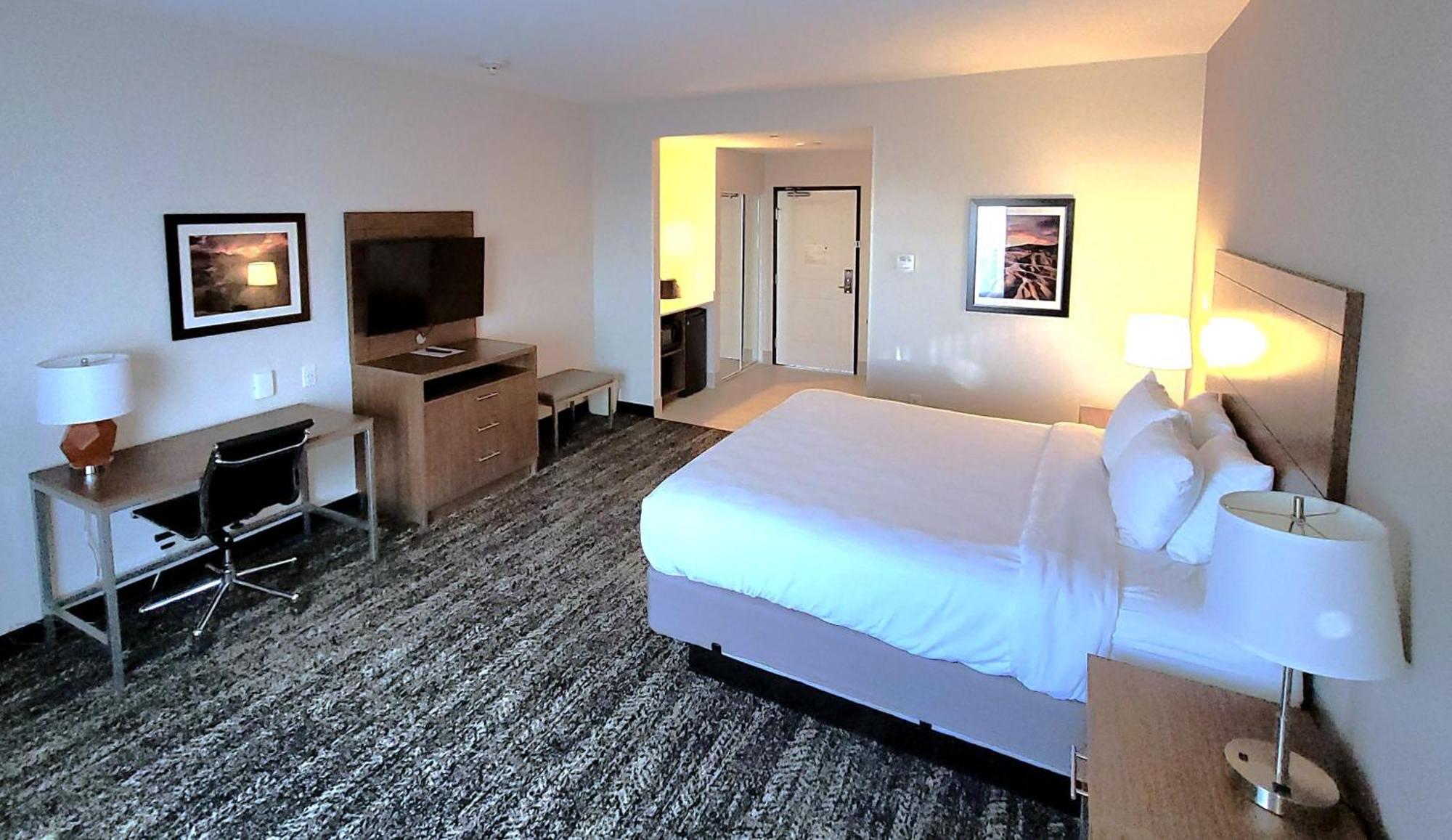 Best Western Plus Coachella Valley Inn & Suites Катидрал-Сити Экстерьер фото