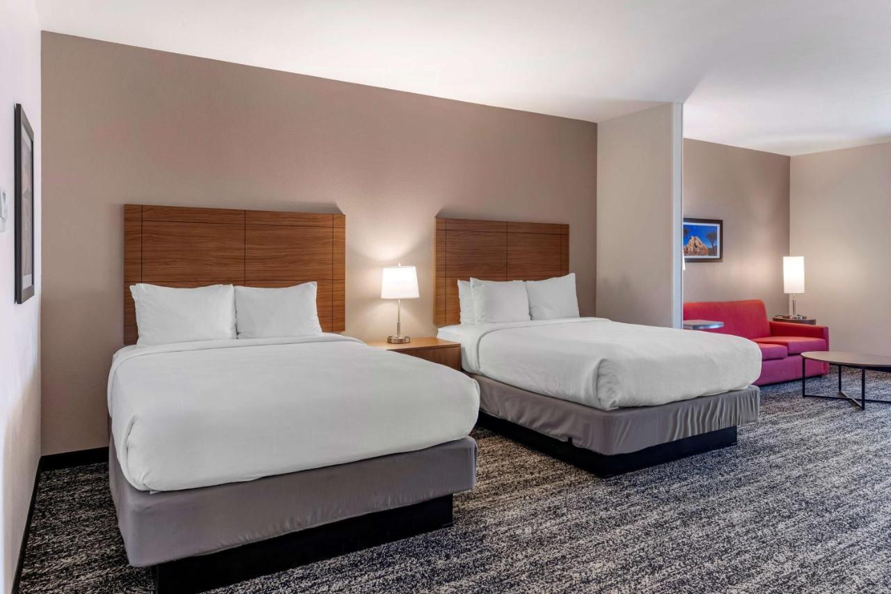 Best Western Plus Coachella Valley Inn & Suites Катидрал-Сити Экстерьер фото