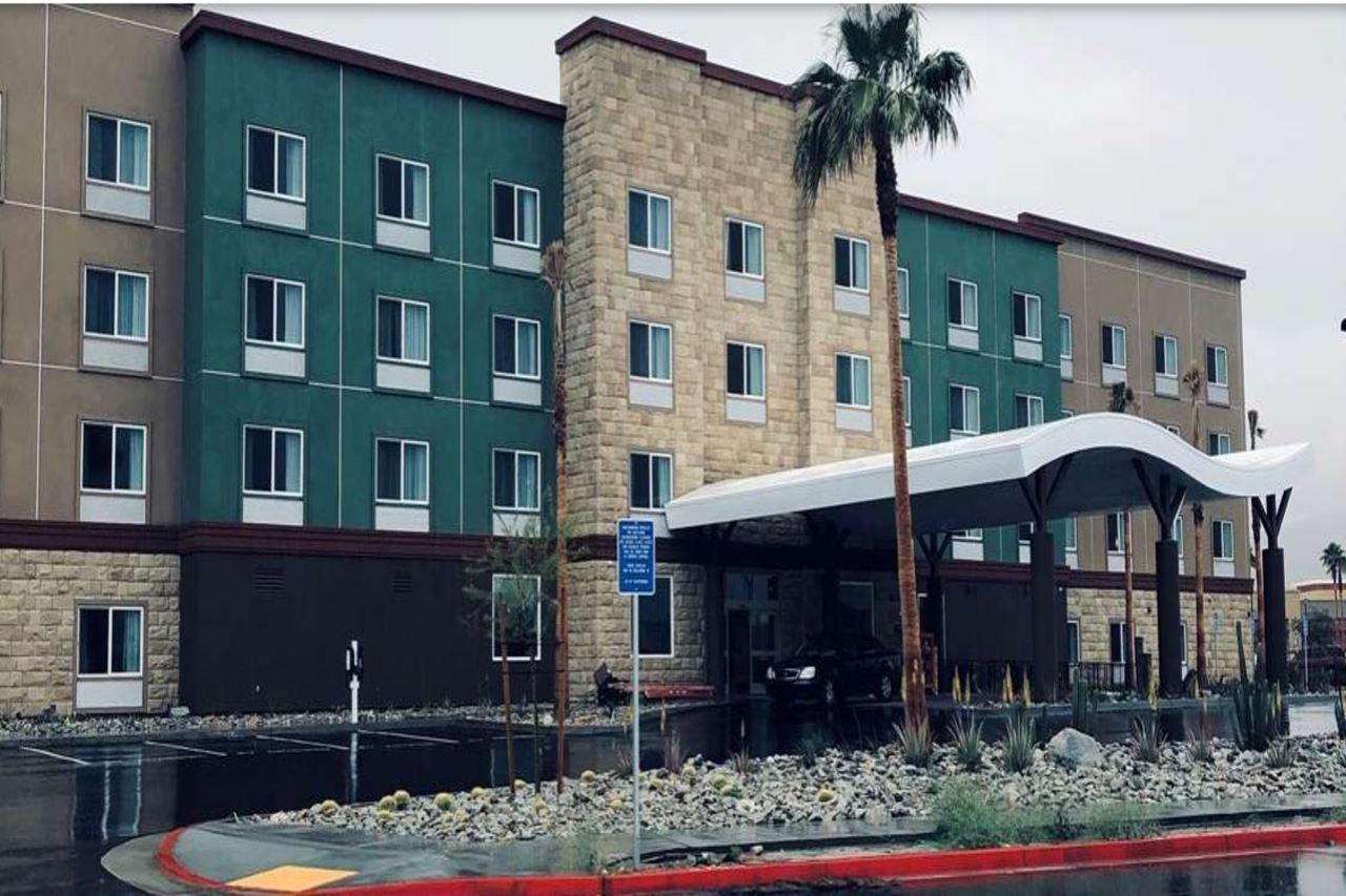 Best Western Plus Coachella Valley Inn & Suites Катидрал-Сити Экстерьер фото